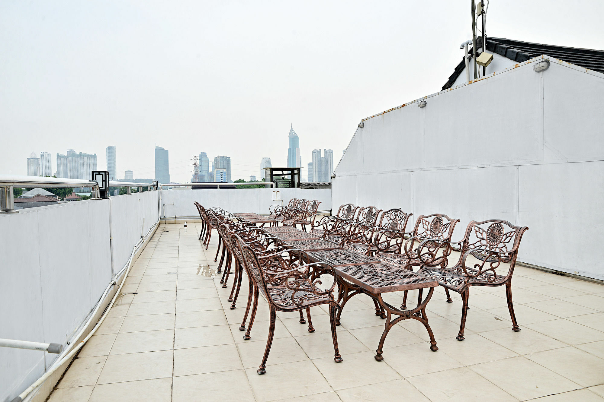 Wisma tamu Zen Benhil Pejompongan Jakarta